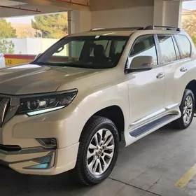 Toyota Land Cruiser Prado 2023