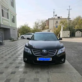 Toyota Camry 2011