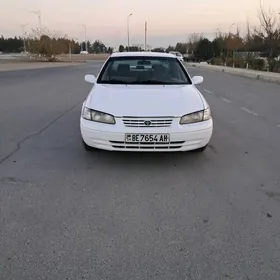 Toyota Camry 1998