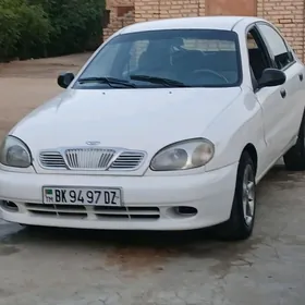 Daewoo Lanos 1999
