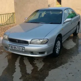 Nissan Bluebird 1996
