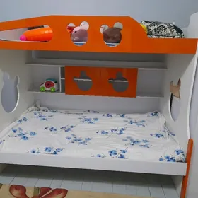 Детский гарнитур.