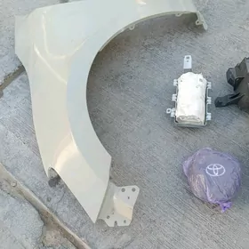 yaris iA cep krylo oni