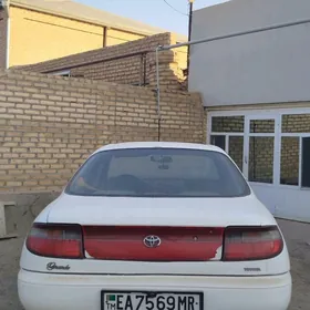 Toyota Carina 1993