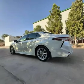 Toyota Camry 2020