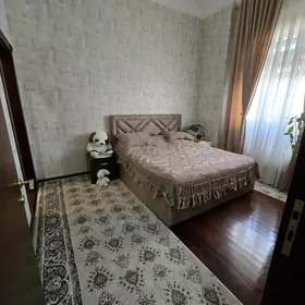 Нефтегаз ул Мира элитка 4 ком