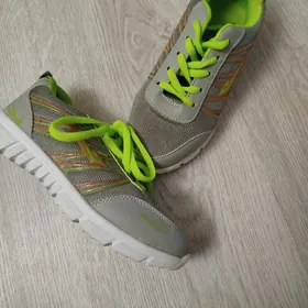 туфли , кросовки, сапоги