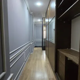 Центр Дублекс 1-2 этаж 4 комн