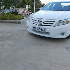 Toyota Camry 2010