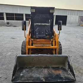 bopgede is gozleyan aylyk gulu