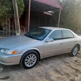 Toyota Camry 2000
