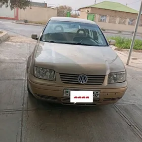 Volkswagen Bora 2003