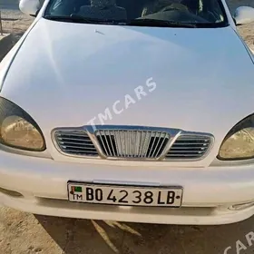 Daewoo Lanos 1999