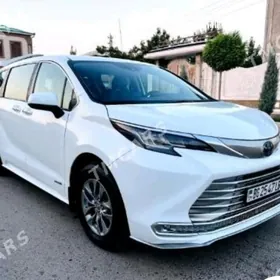 Toyota Sienna 2022