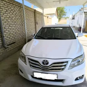 Toyota Camry 2010