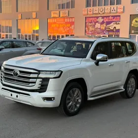 Toyota Land Cruiser 2023