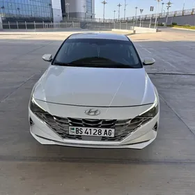 Hyundai Elantra 2021