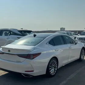 Lexus ES 350 2023