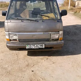 Toyota Hiace 1989