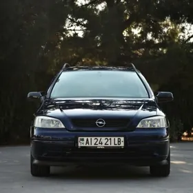 Opel Astra 2000