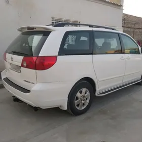 Toyota Sienna 2008