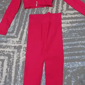 спортивные костюмы