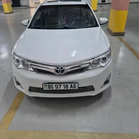 Toyota Camry 2012