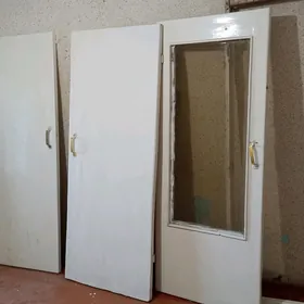 Ak Gapylar 3 Sany 1 Aynaly