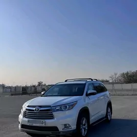 Toyota Highlander 2016