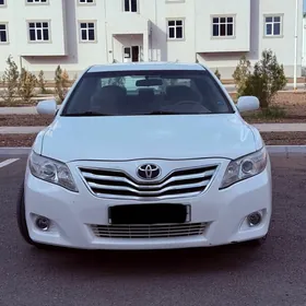 Toyota Camry 2011