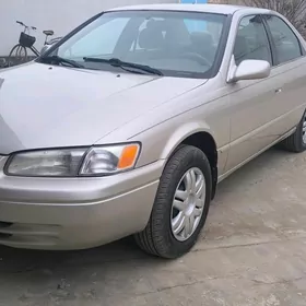 Toyota Camry 1999