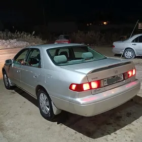 Toyota Camry 2001
