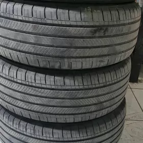 Mishelin 215 55 17 4şt