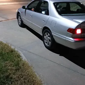 Toyota Camry 2001