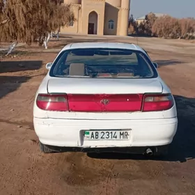 Toyota Carina 1993