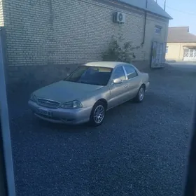 Kia Credos/Clarus 2000