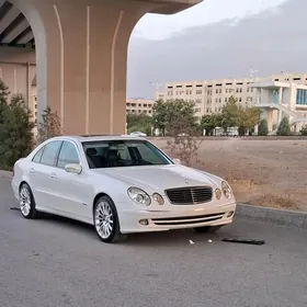 Mercedes-Benz E350 2005