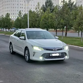 Toyota Camry 2015