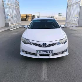 Toyota Camry 2013