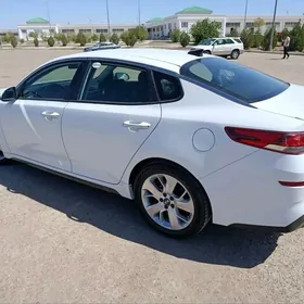 Kia Optima 2019