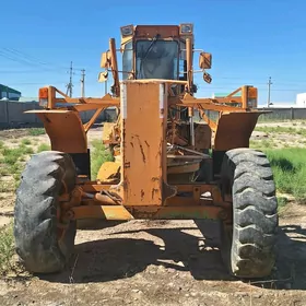 Komatsu HD605-8 2005