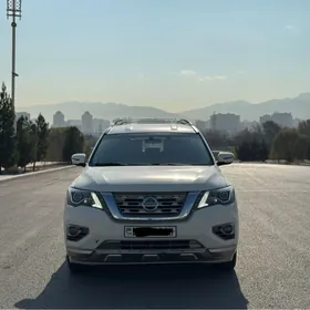 Nissan Pathfinder 2020