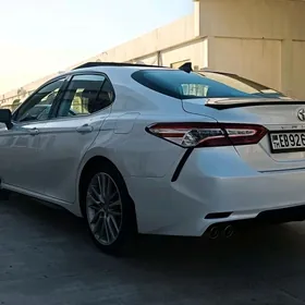 Toyota Camry 2020