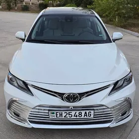 Toyota Camry 2022