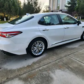 Toyota Camry 2018