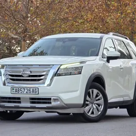 Nissan Pathfinder 2022