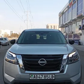 Nissan Pathfinder 2024