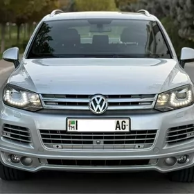 Volkswagen Touareg 2014