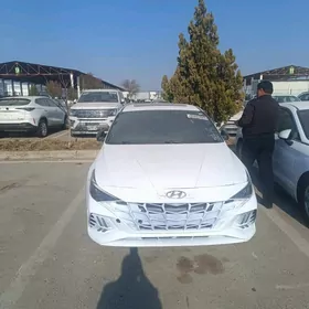 Hyundai Elantra 2021