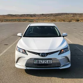 Toyota Camry 2022